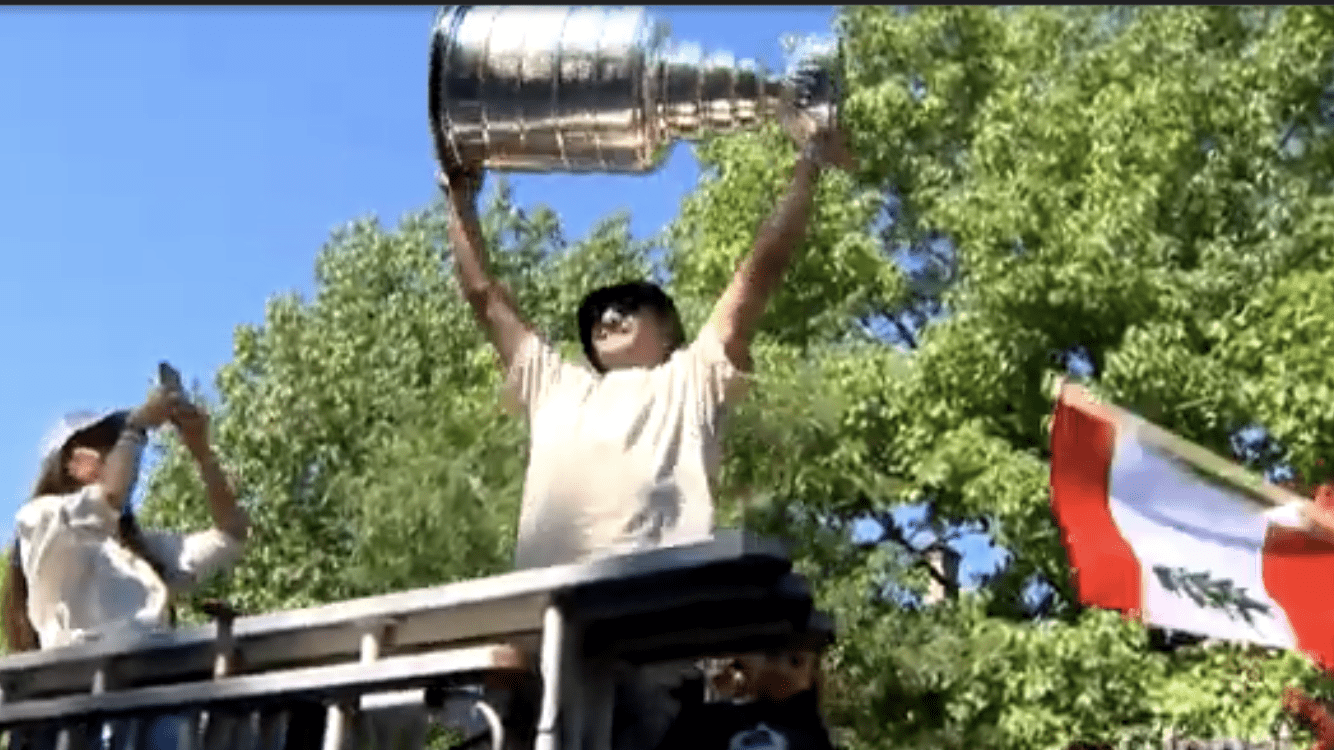 Nazem Kadri brings the Stanley Cup home to London, Ont. mosque