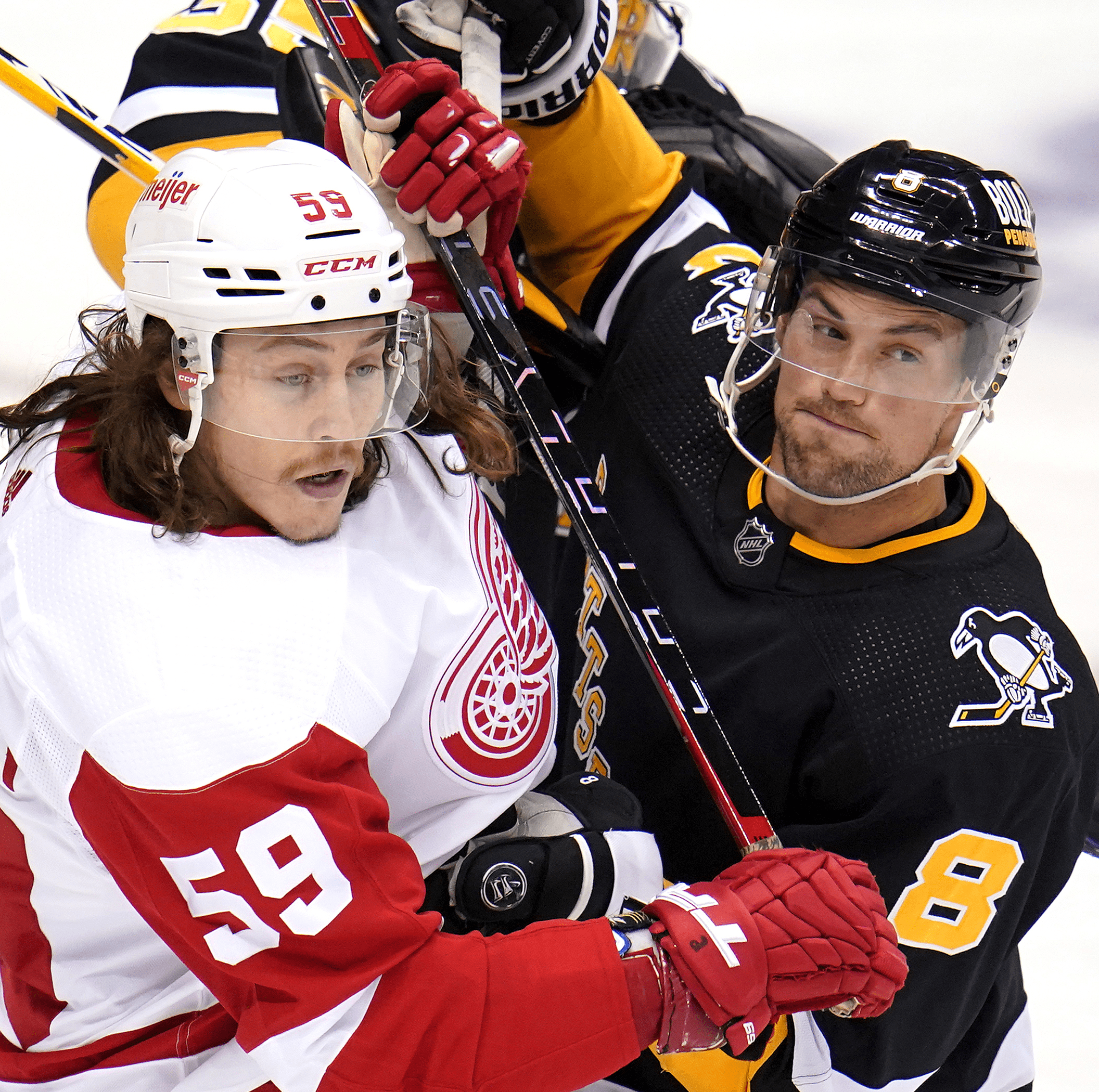 Boston Bruins make trade for Red Wings forward Tyler Bertuzzi