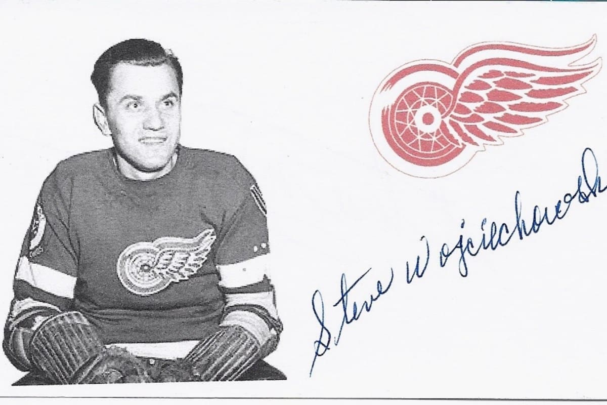 Ex-Red Wings Steve Wochy