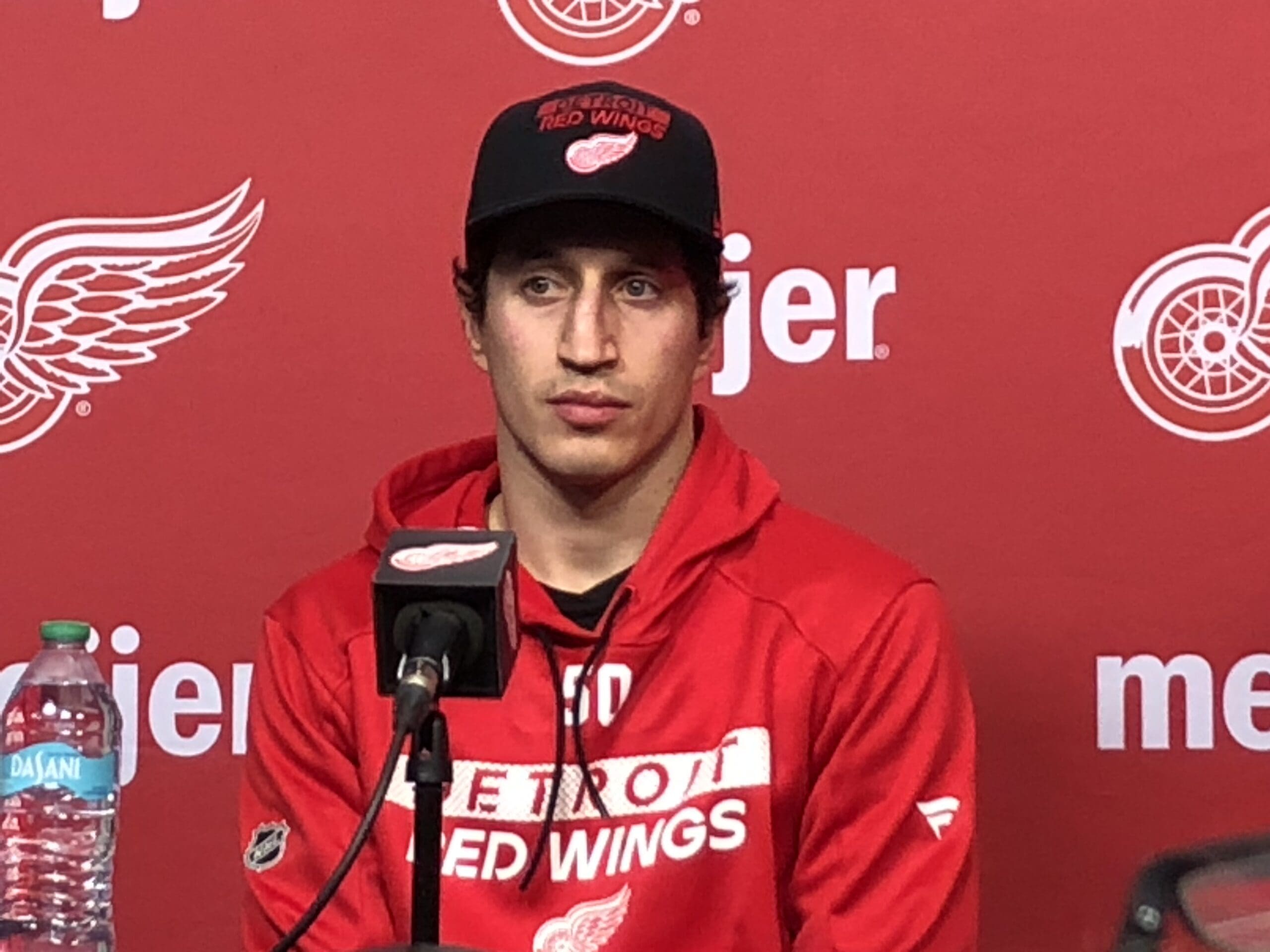 Dominik Shine, Red Wings