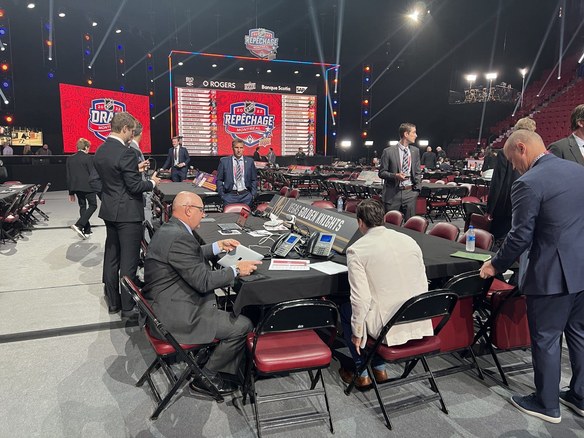 Vegas Golden Knights Draft Floor/Table (Photo- Vegas Golden Knights via Twitter)