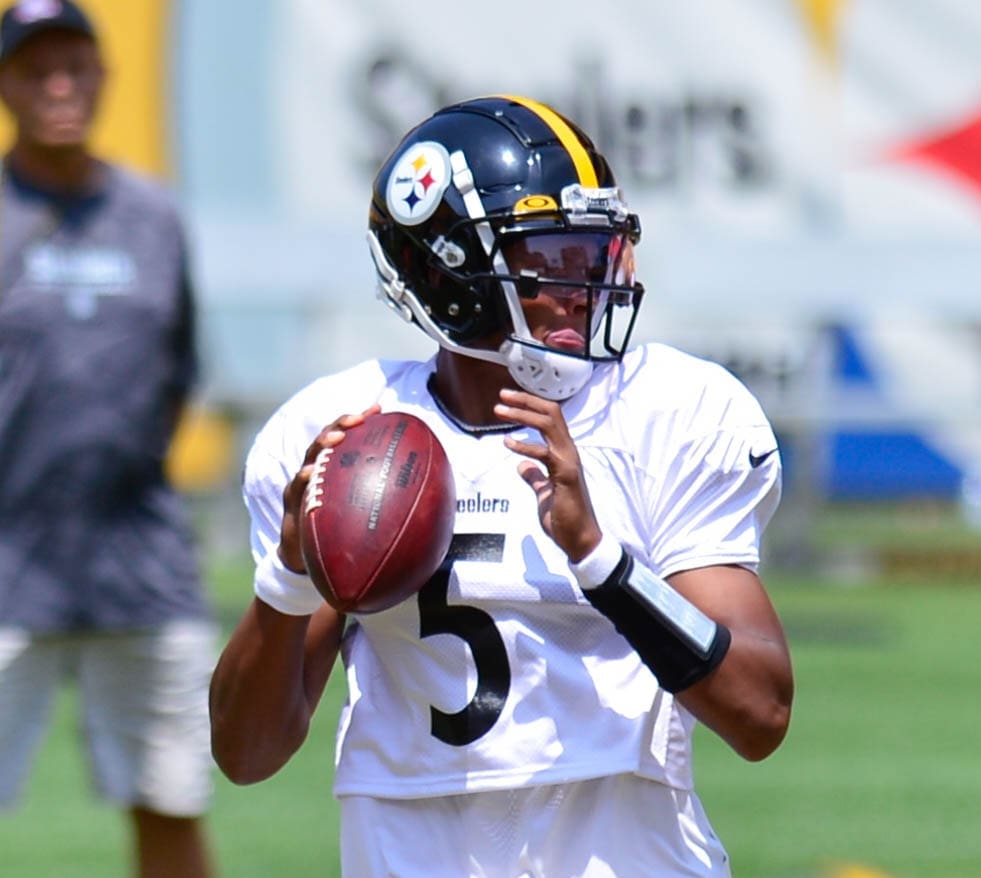 Toe injury could cost Steelers QB Joshua Dobbs a spot on roster