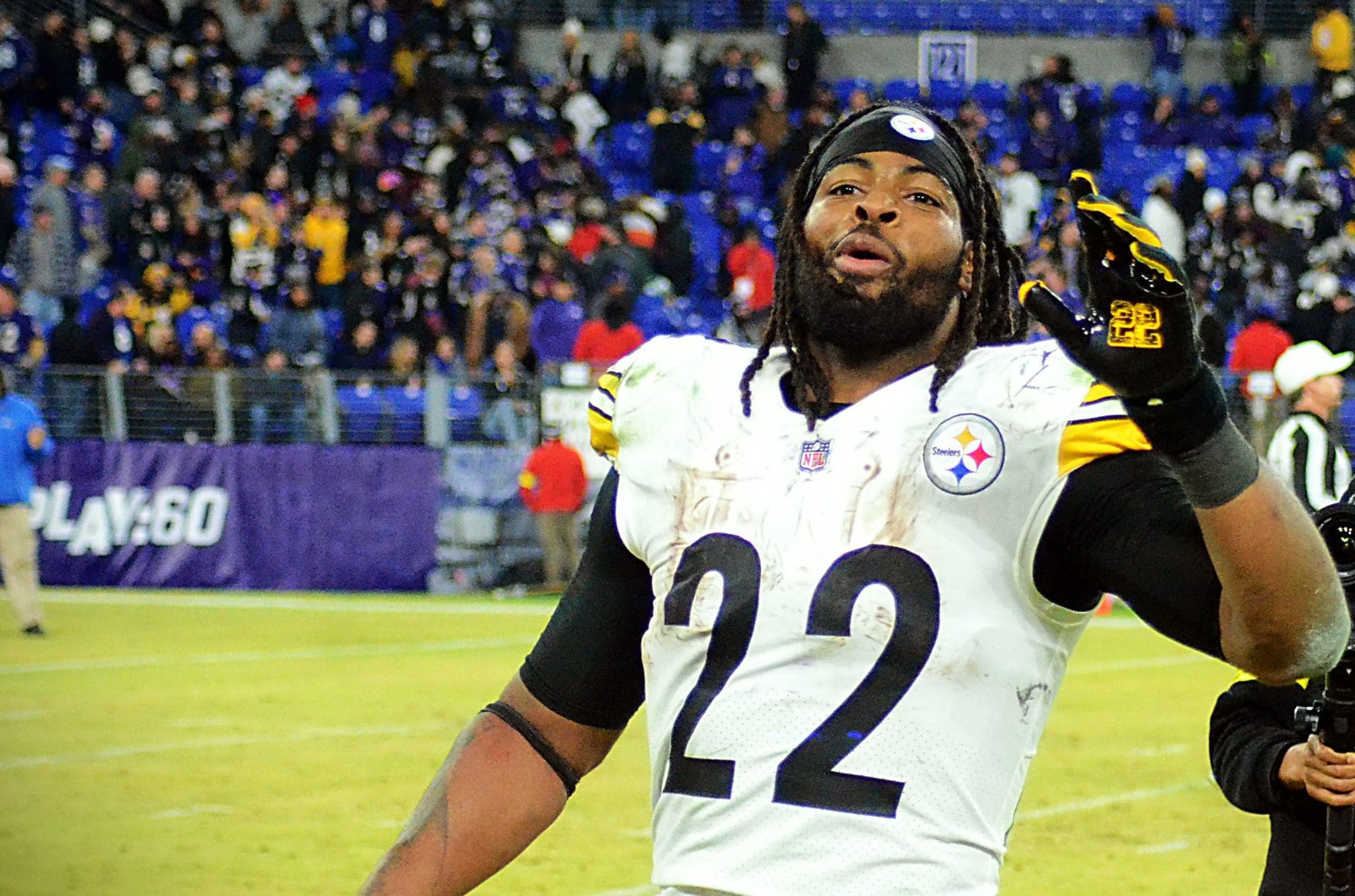 Steelers Najee Harris celebrates as the Steelers face the Ravens on Jan. 1, 2022 in Baltimore. (Mitchell Northam / Steelers Now)