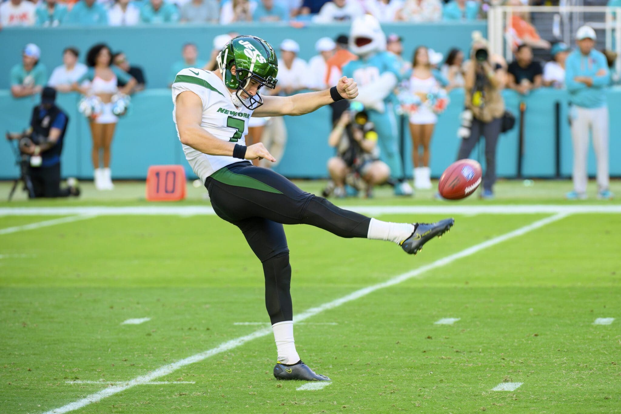 Top punter targets for NY Jets to replace Braden Mann