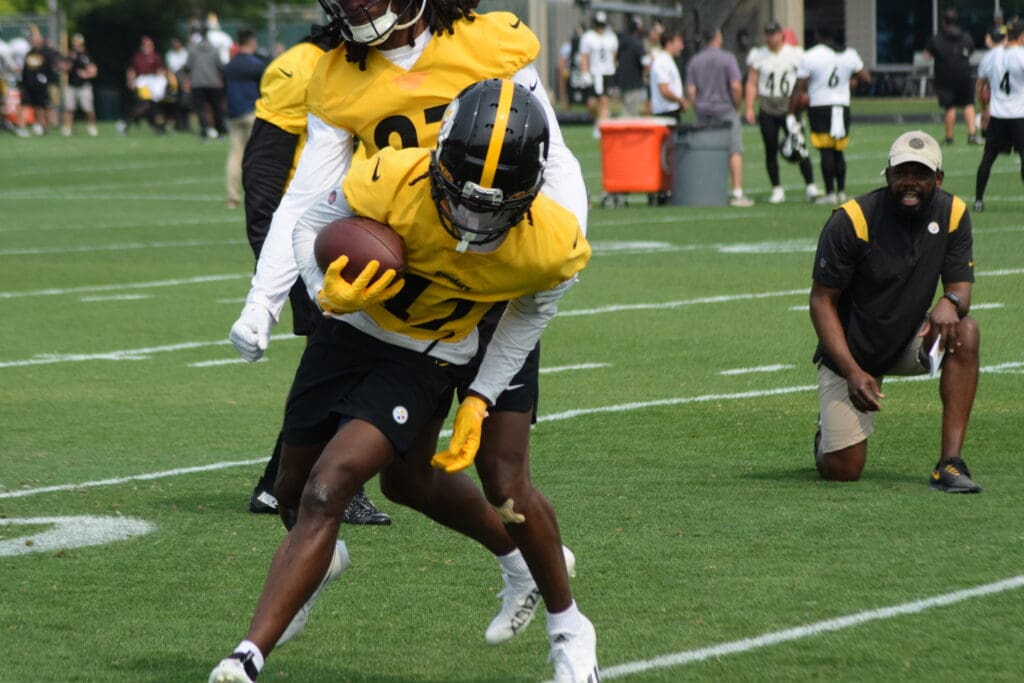 CB James Pierre goes through drills during Steelers training camp.