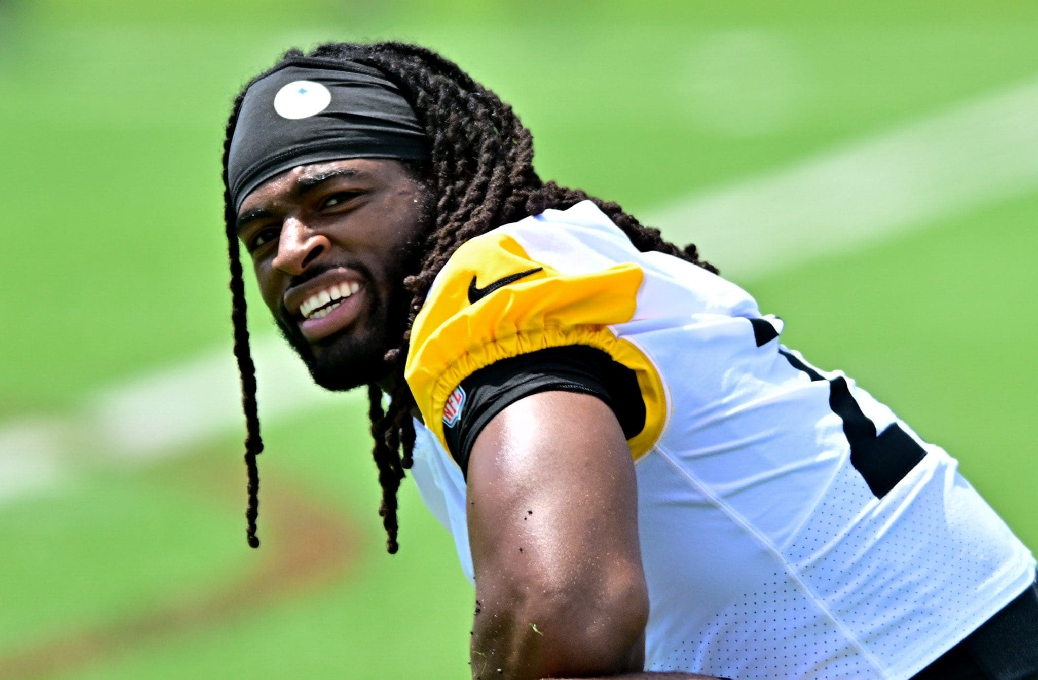 Najee Harris Pittsburgh Steelers jersey: How to shop for the