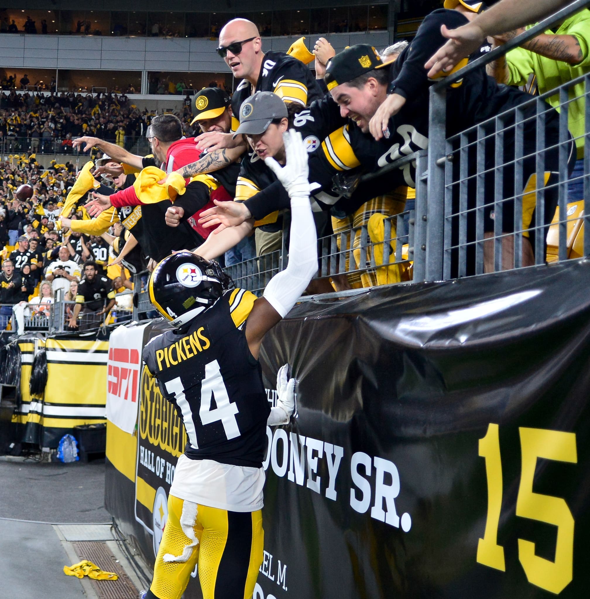 Steelers wide receiver George Pickens