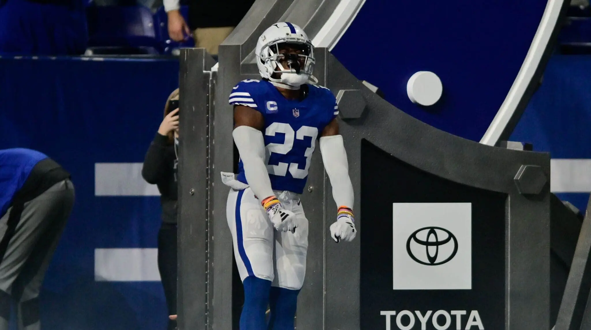 Colts cornerback Kenny Moore II