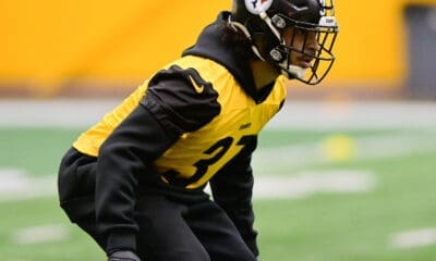 Steelers safety Elijah Riley