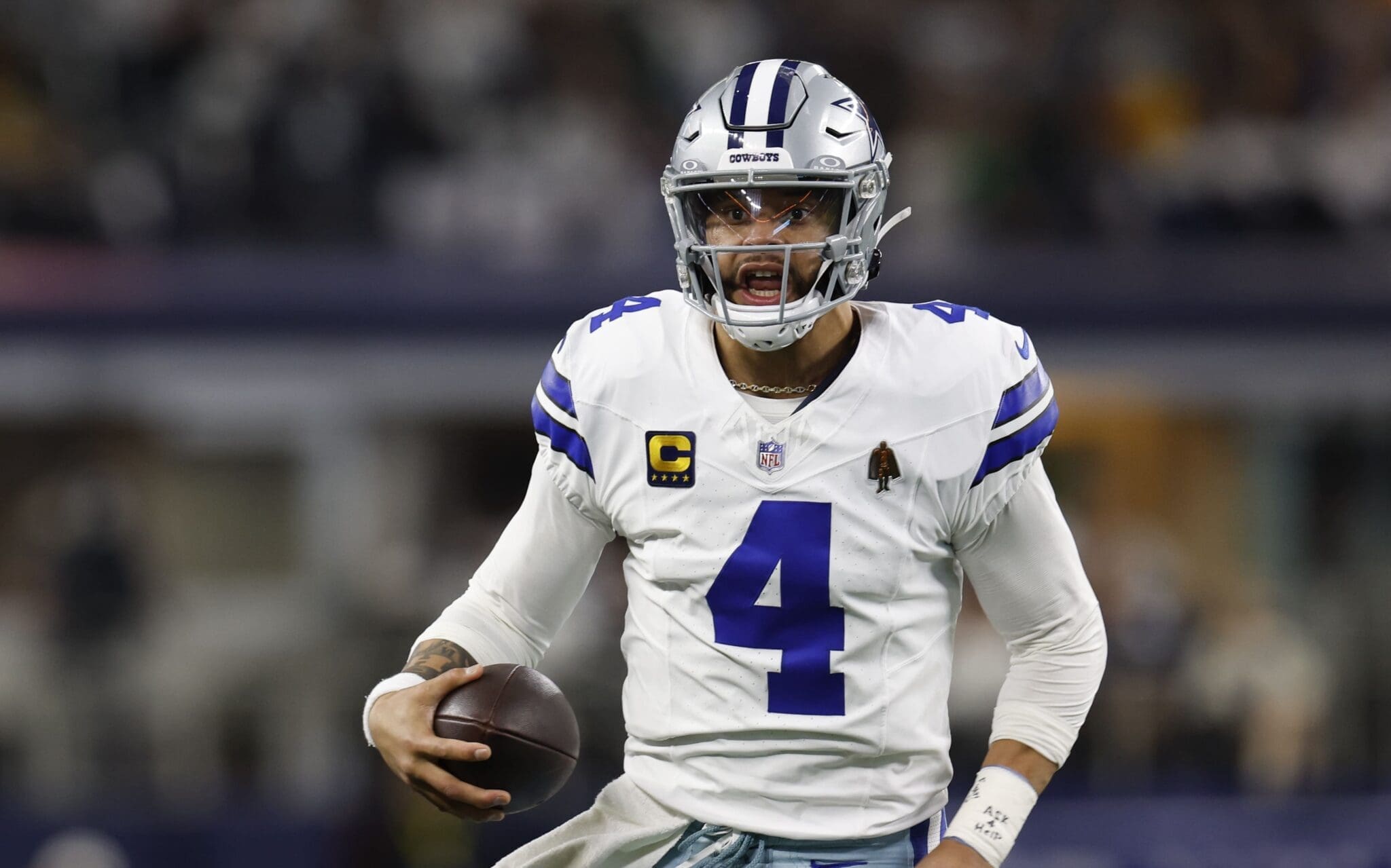 Steelers Cowboys Dak Prescott Walter Payton Man of the Year Award