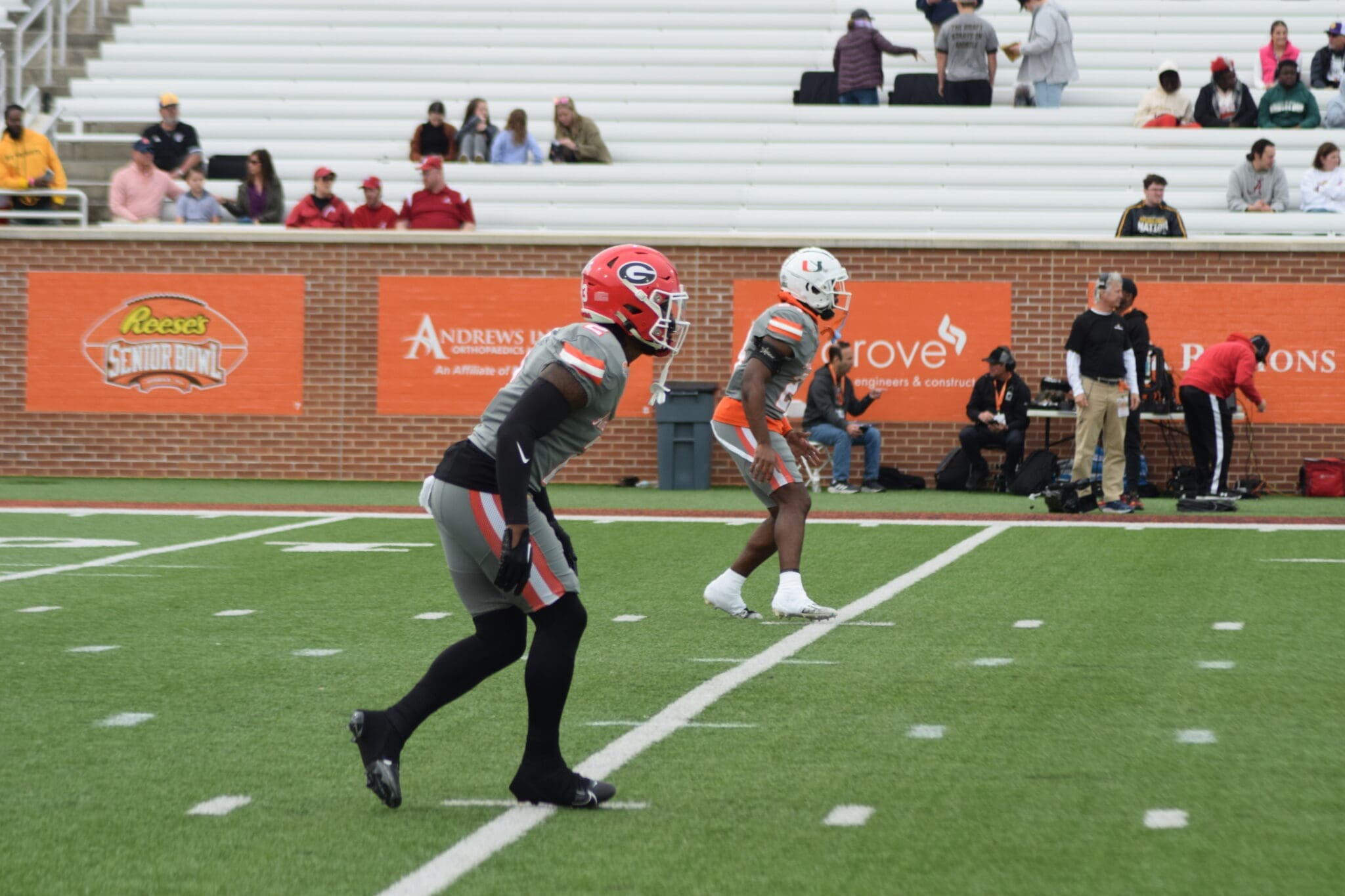Pittsburgh Steelers 2024 NFL Draft safety prospects Tykee Smith of Georgia and Kam Kinchens of Miami warm up for the 2024 Senior Bowl in Mobile, Ala. on Feb. 3, 2024. -- Alan Saunders / Steelers Now