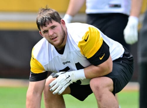 Pittsburgh Steelers center Zach Frazier