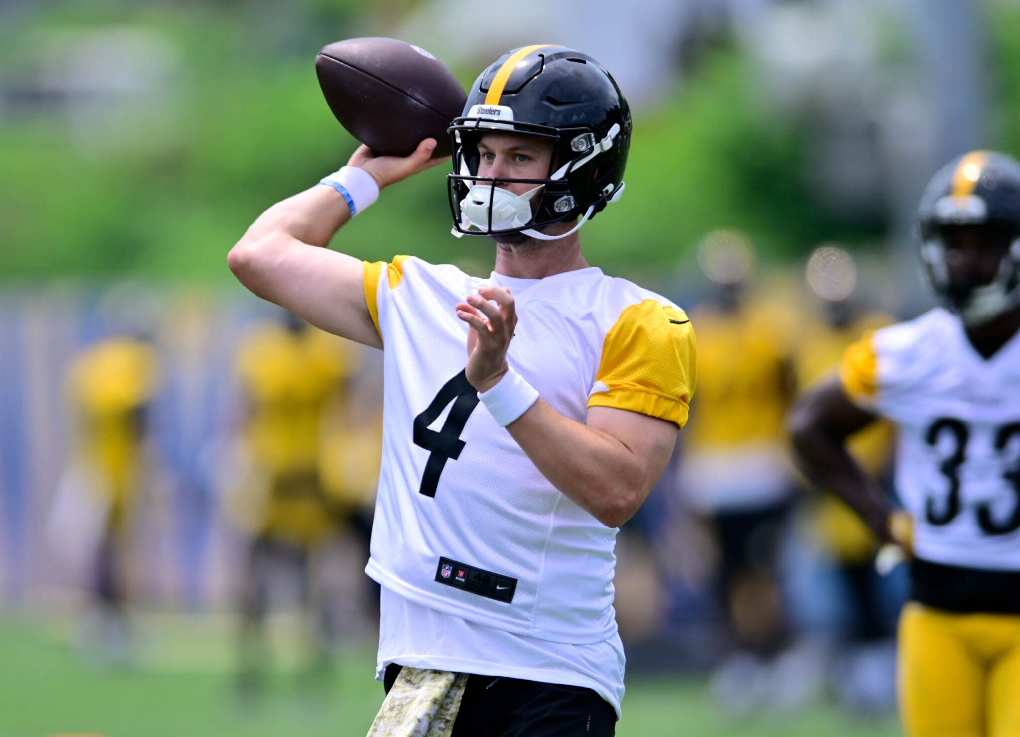 Signing With Steelers Was an Easy Decision for Kyle Allen |