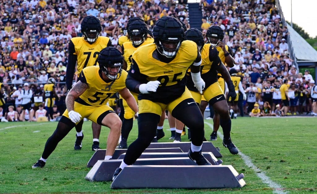 Pittsburgh Steelers Defensive Line Keeanu Benton