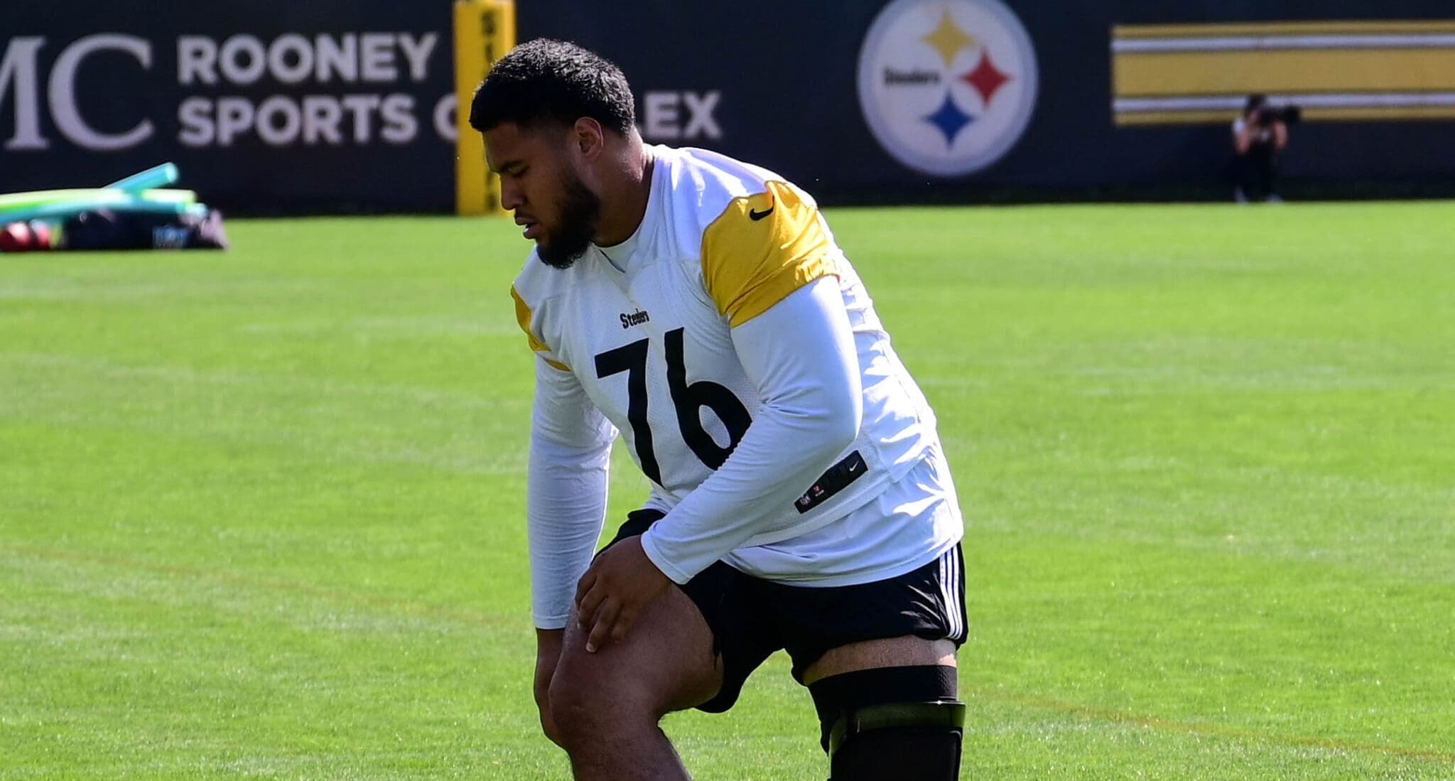 Pittsburgh Steelers OT Tory Fautanu