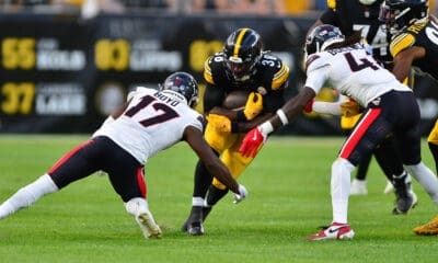 Steelers running back La'Mical Perine