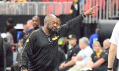 Steelers head coach Mike Tomlin