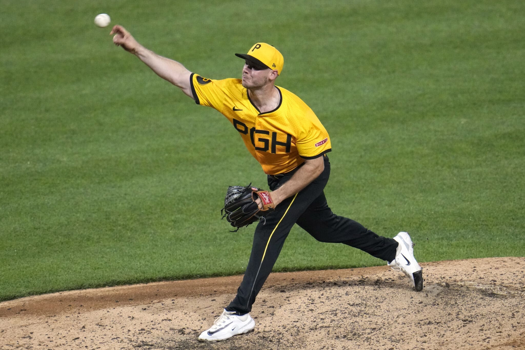 Pittsburgh Pirates relief pitcher Daulton Jefferies delivers during the ninth inning of the team's baseball game against the Tampa Bay Rays in Pittsburgh, Friday, June 21, 2024. The Rays won 10-3. (AP Photo/Gene J. Puskar)