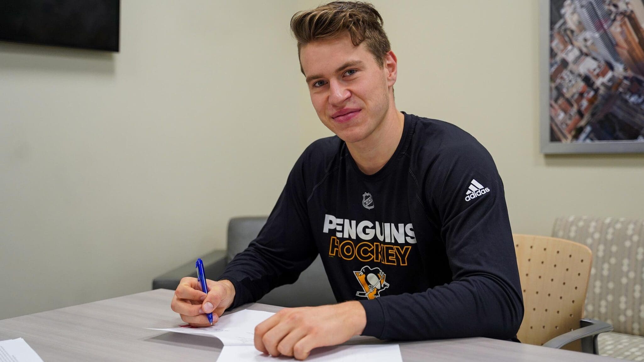 Sam Poulin sins ELC contract. Photo courtesy of Pittsburgh Penguins