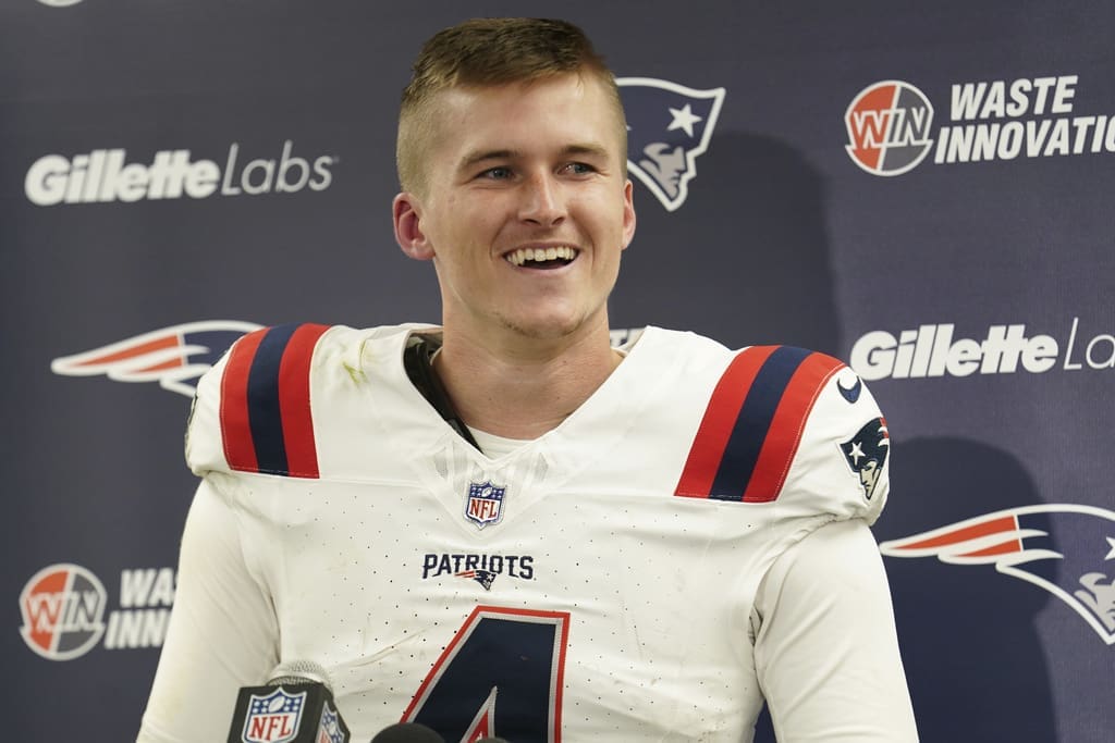 New England Patriots quarterback Bailey Zappe speaks during a news conference following an NFL football game against the Pittsburgh Steelers Thursday, Dec. 7, 2023, in Pittsburgh. The Patriots won 21-18. (AP Photo/Matt Freed)
