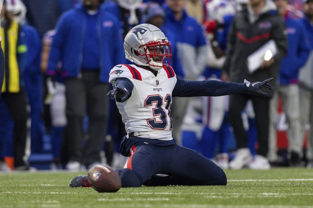 New England Patriots cornerback Jonathan Jones (31) reacts after an incomplete pass during an NFL football game, Sunday, Dec. 31, 2023, in Orchard Park, NY. (AP Photo/Matt Durisko)