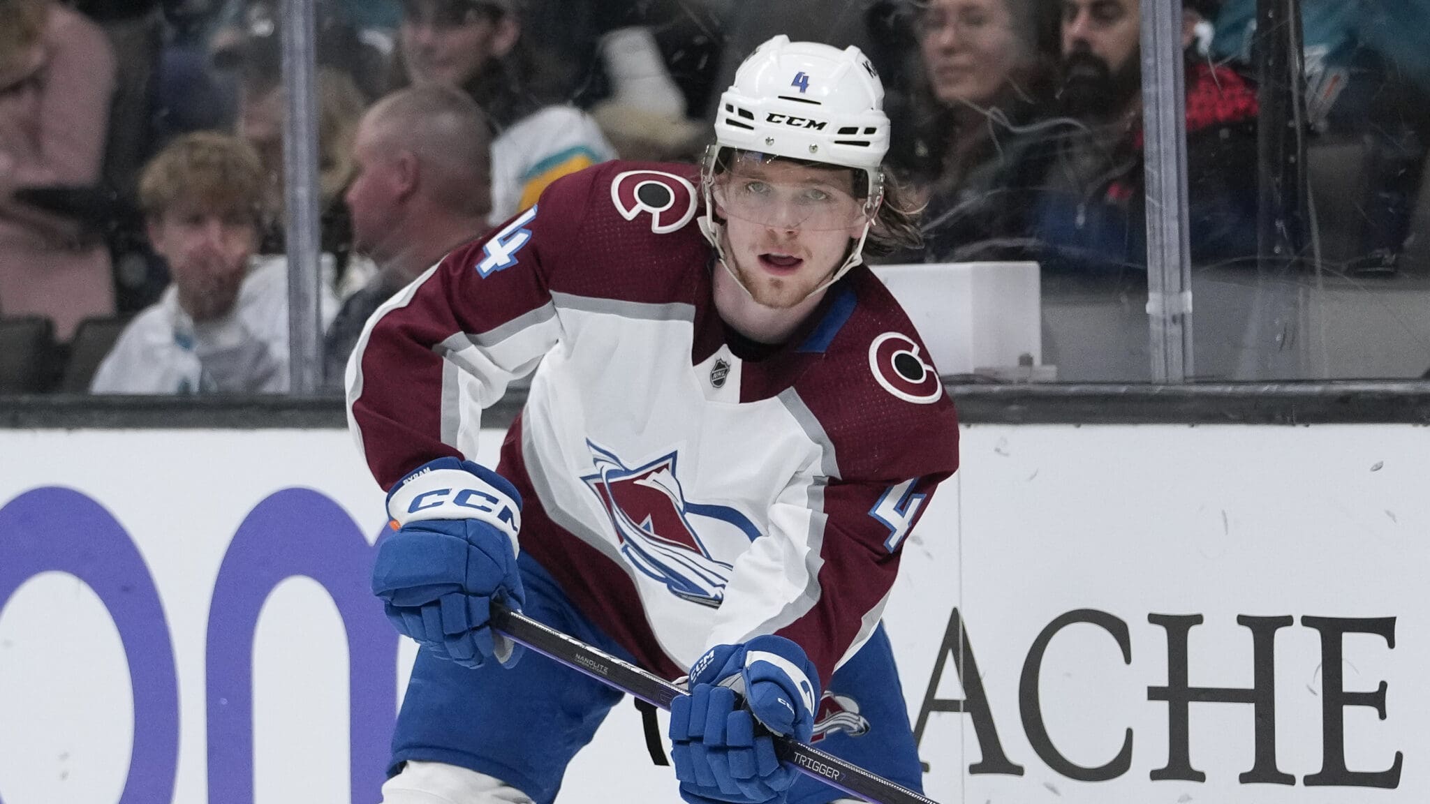 Avalanche Byram nhl