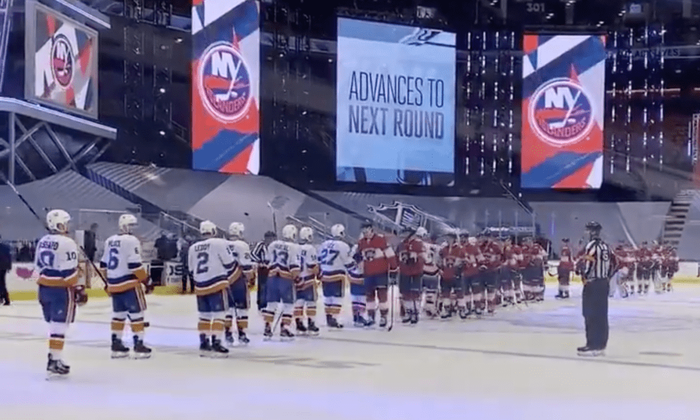 Islanders shake hands with Florida Panthers
