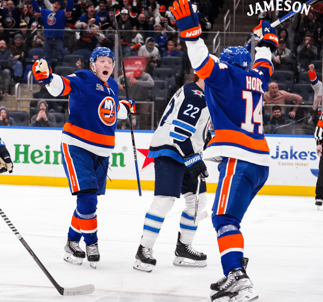 New York Islanders Simon Holmstrom after scoring go-ahead goal vs. Winnipeg Jets (Photo couretsy of New York Islanders Twitter)